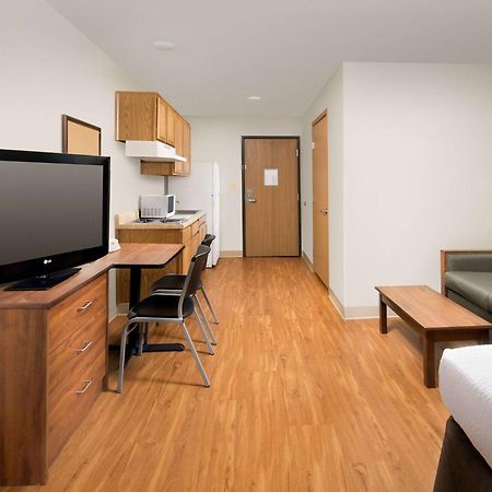 Extended Stay America Select Suites - Fort Myers - Northeast Eksteriør billede