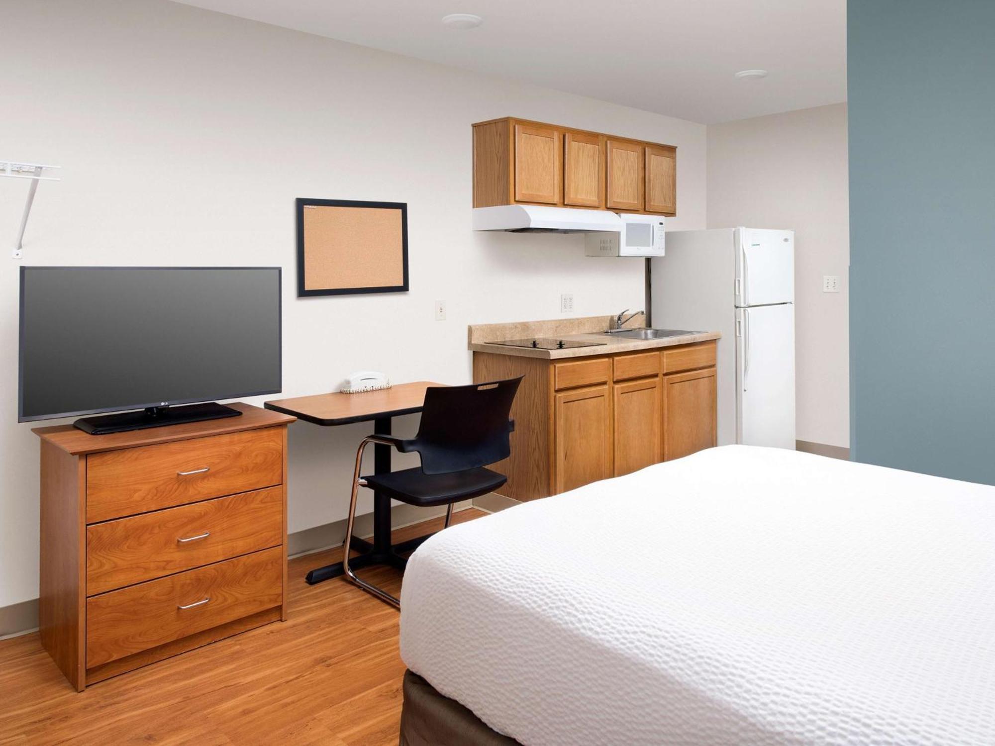 Extended Stay America Select Suites - Fort Myers - Northeast Eksteriør billede
