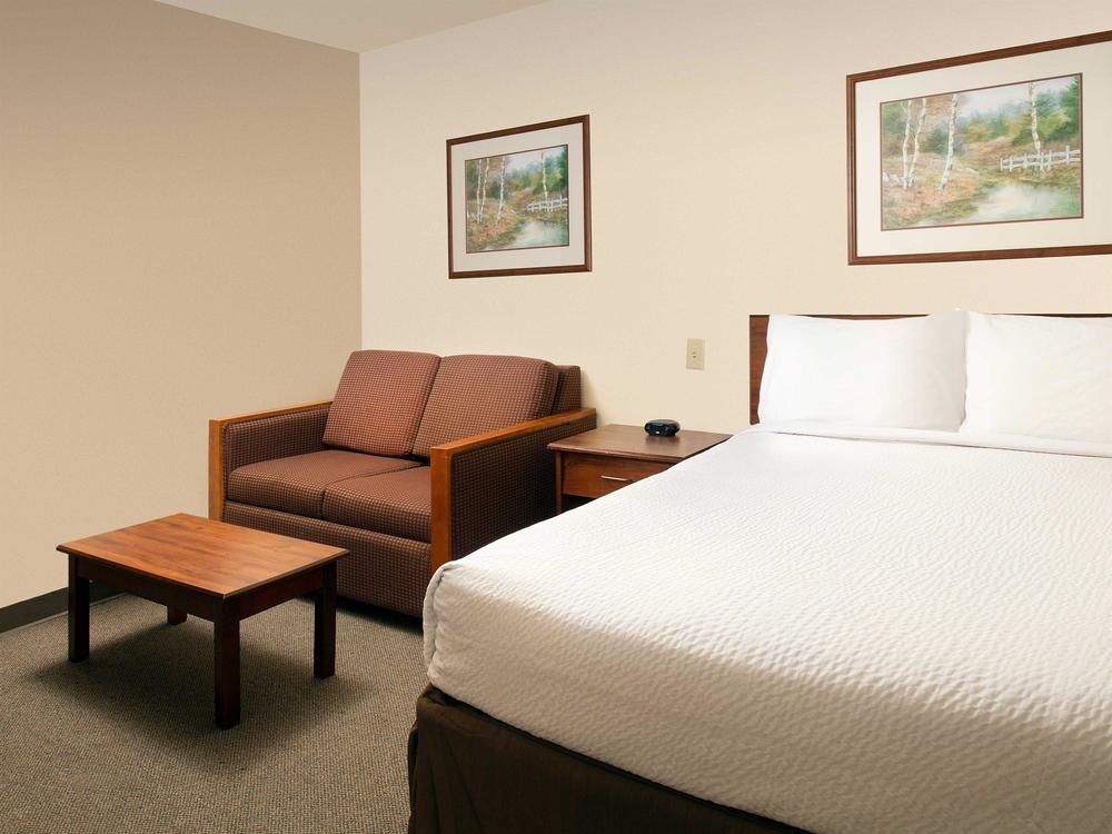 Extended Stay America Select Suites - Fort Myers - Northeast Eksteriør billede